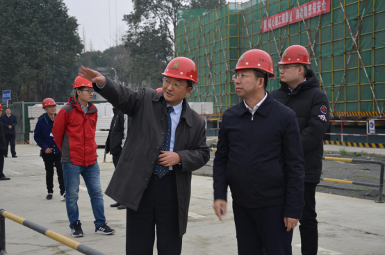 集团辅导周晓阳率队调研金牛宾馆