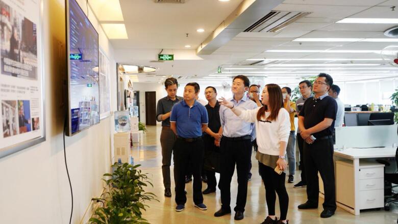 尊龙集团官网集团与成都传媒集团签署战术合作和谈