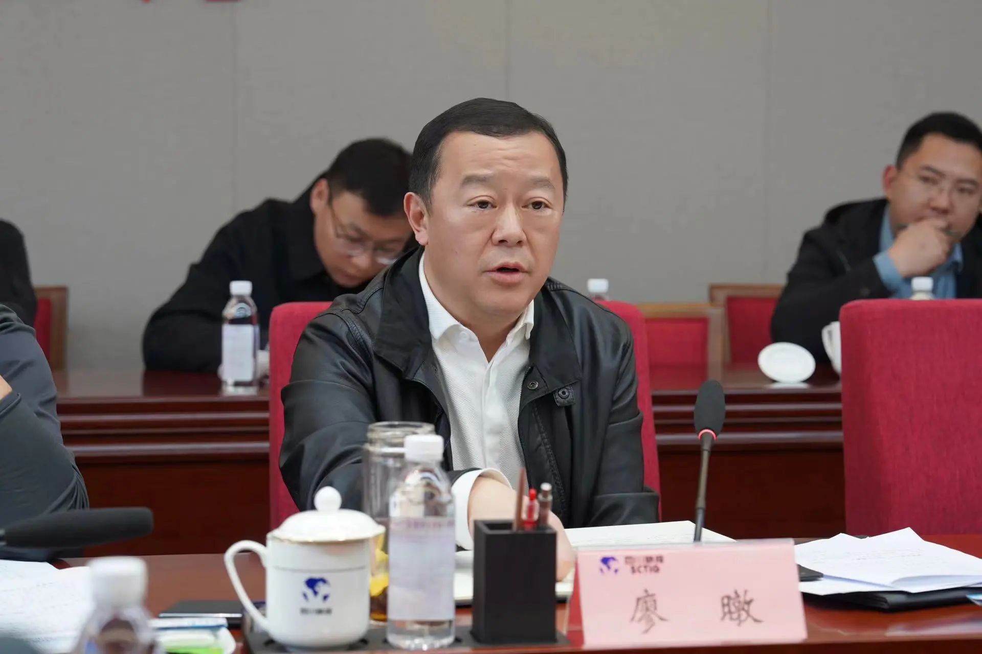 eed887ee-381a-4cc2-8bc1-6f067a20013d